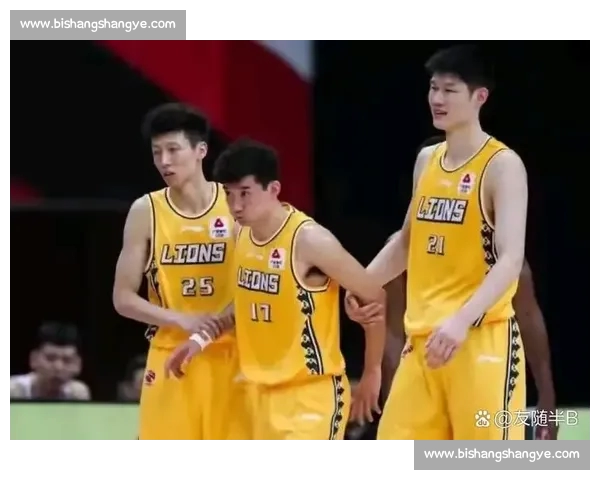 高清篮球直播全程跟踪精彩赛事即时更新让你不错过每一场精彩对决 - 副本 (2) - 副本